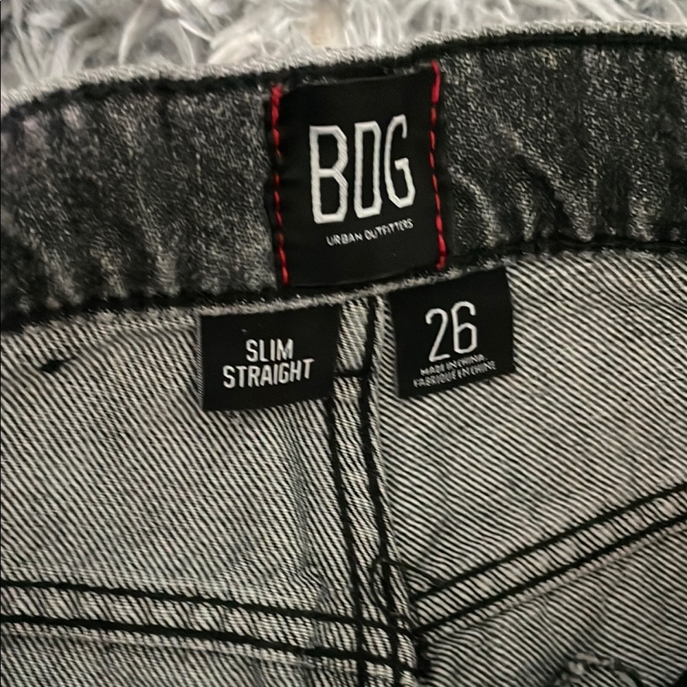 Urban Ripped Jeans - Picture 3 of 4
